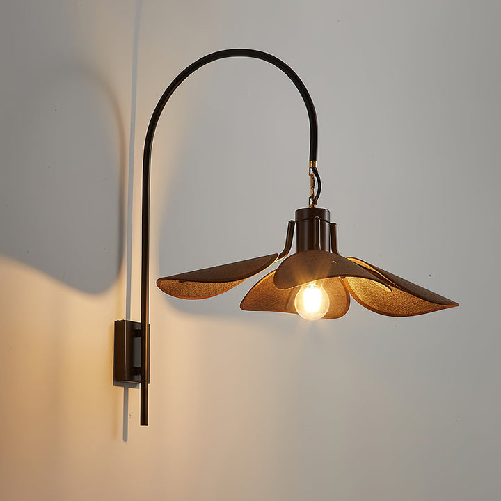 Lampa ścienna Petal Bloom