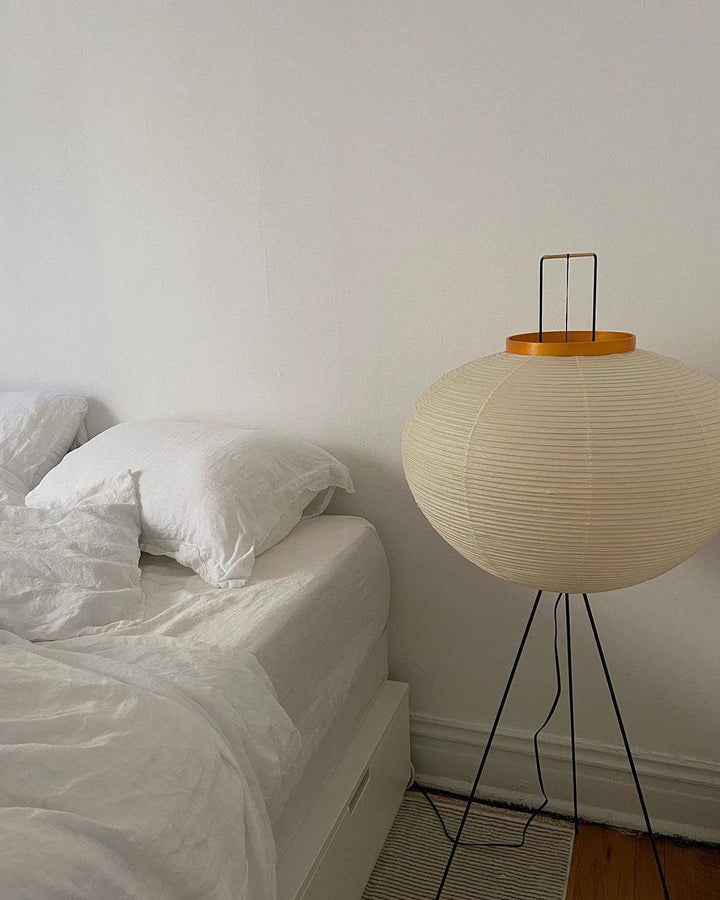 Lampa podłogowa z papieru ryżowego