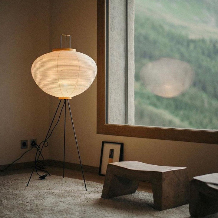 Lampa podłogowa z papieru ryżowego