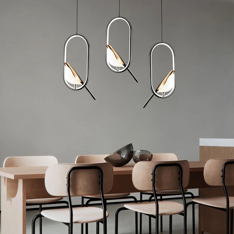 Lampa Wisząca LED Ekstrawagancka „Magpie” – Nowoczesny Design z Motywem Ptaka