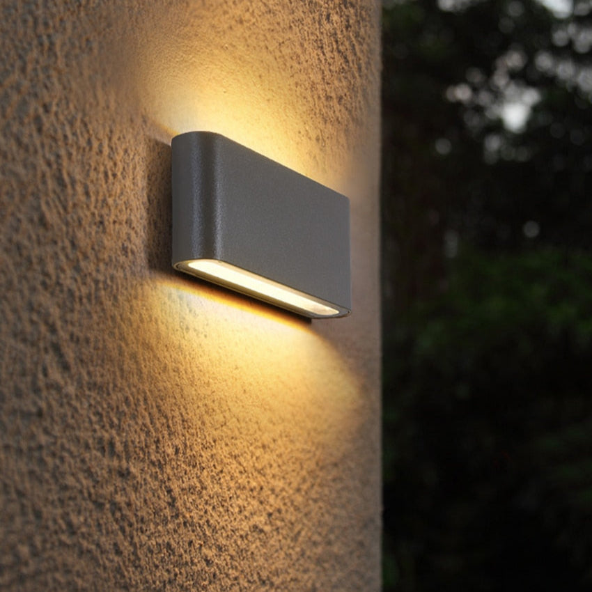Nowoczesna Lampa Ścienna LED Wodoodporna na Zewnątrz