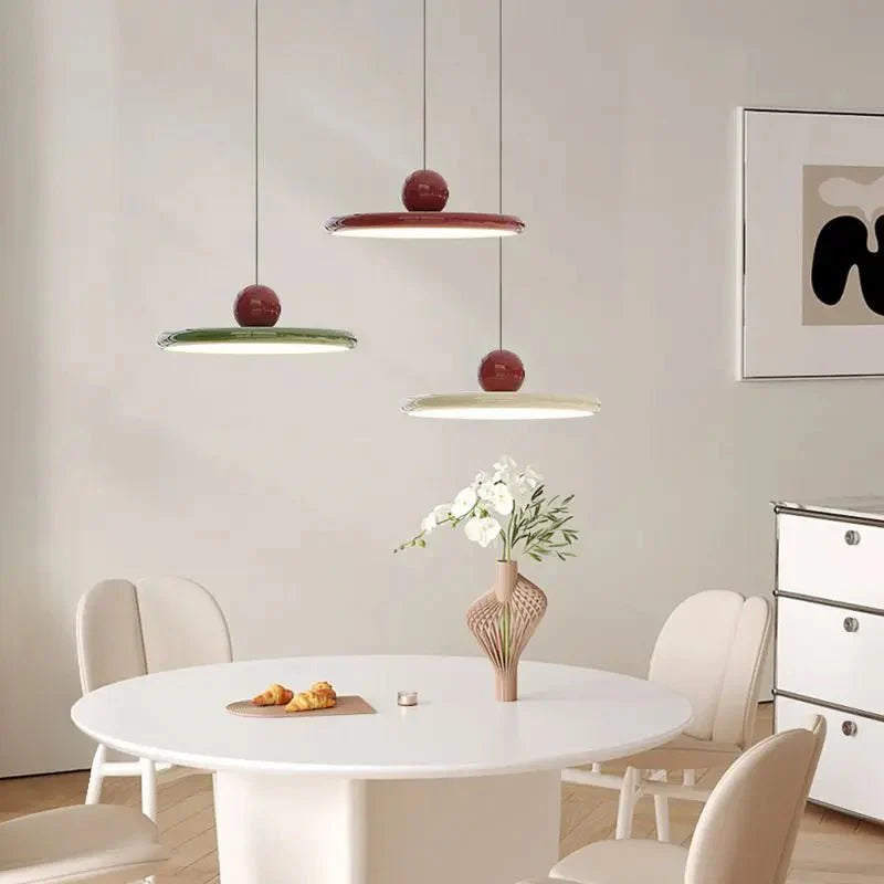 Szklana Lampa w Stylu Bauhaus