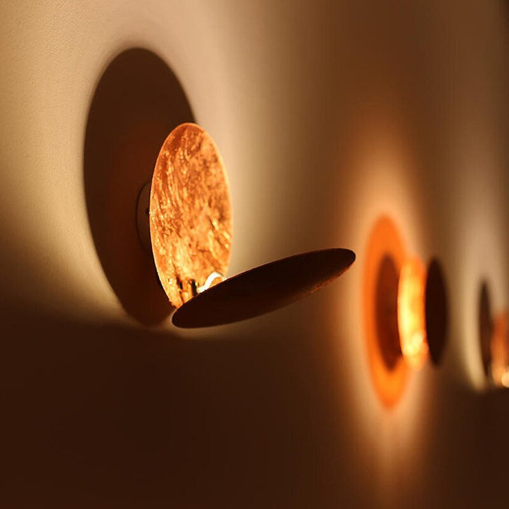 EclipseLamp™ - Lampa ścienna z zaćmieniem