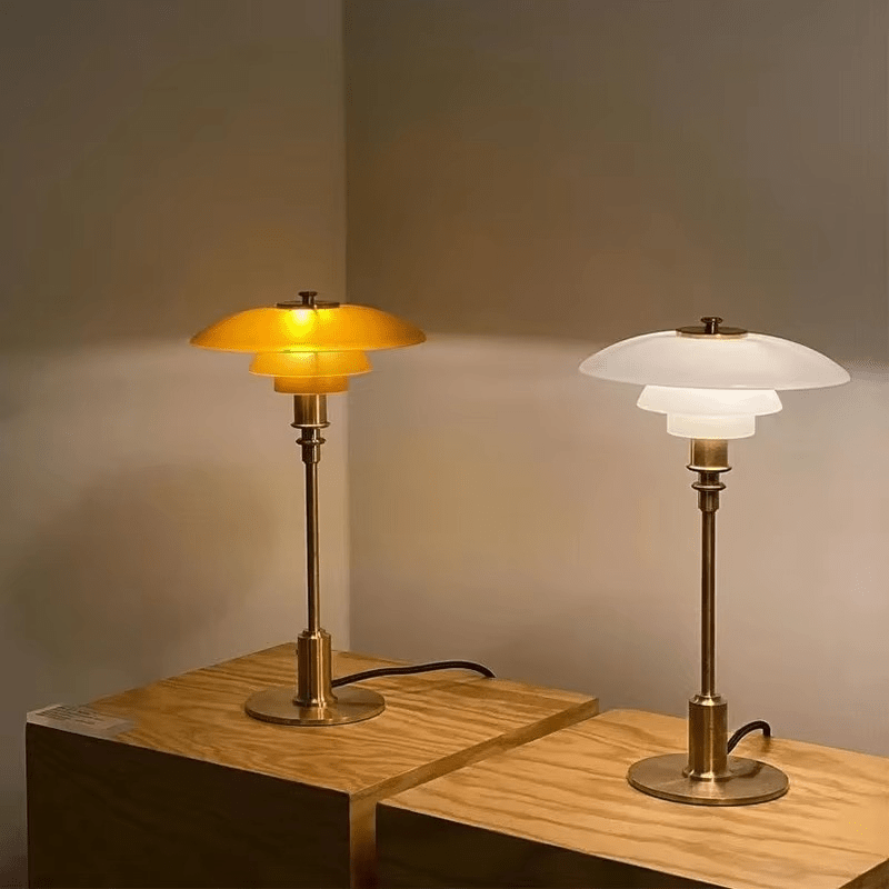 Duńska lampa stołowa