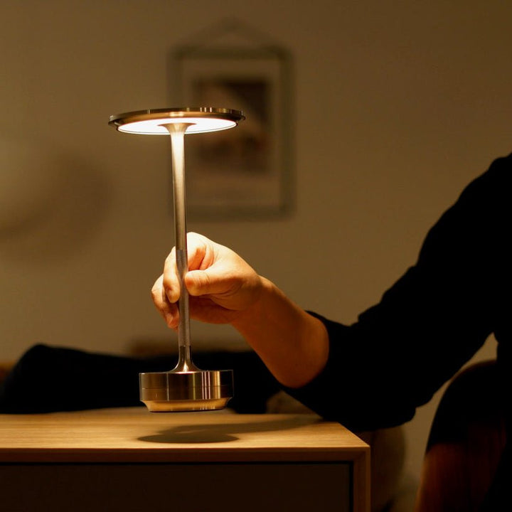 Luminous™ | Elegancka lampa stołowa