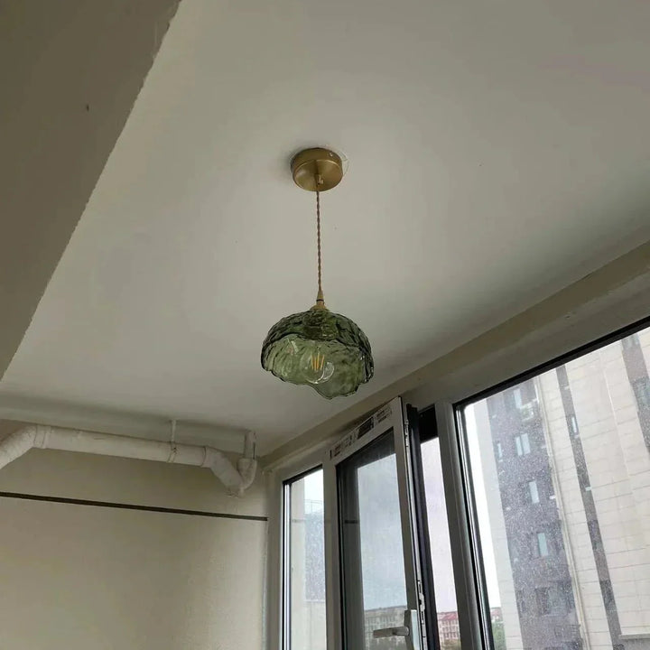 Nieregularna lampa wisząca z mosiężnego szkła