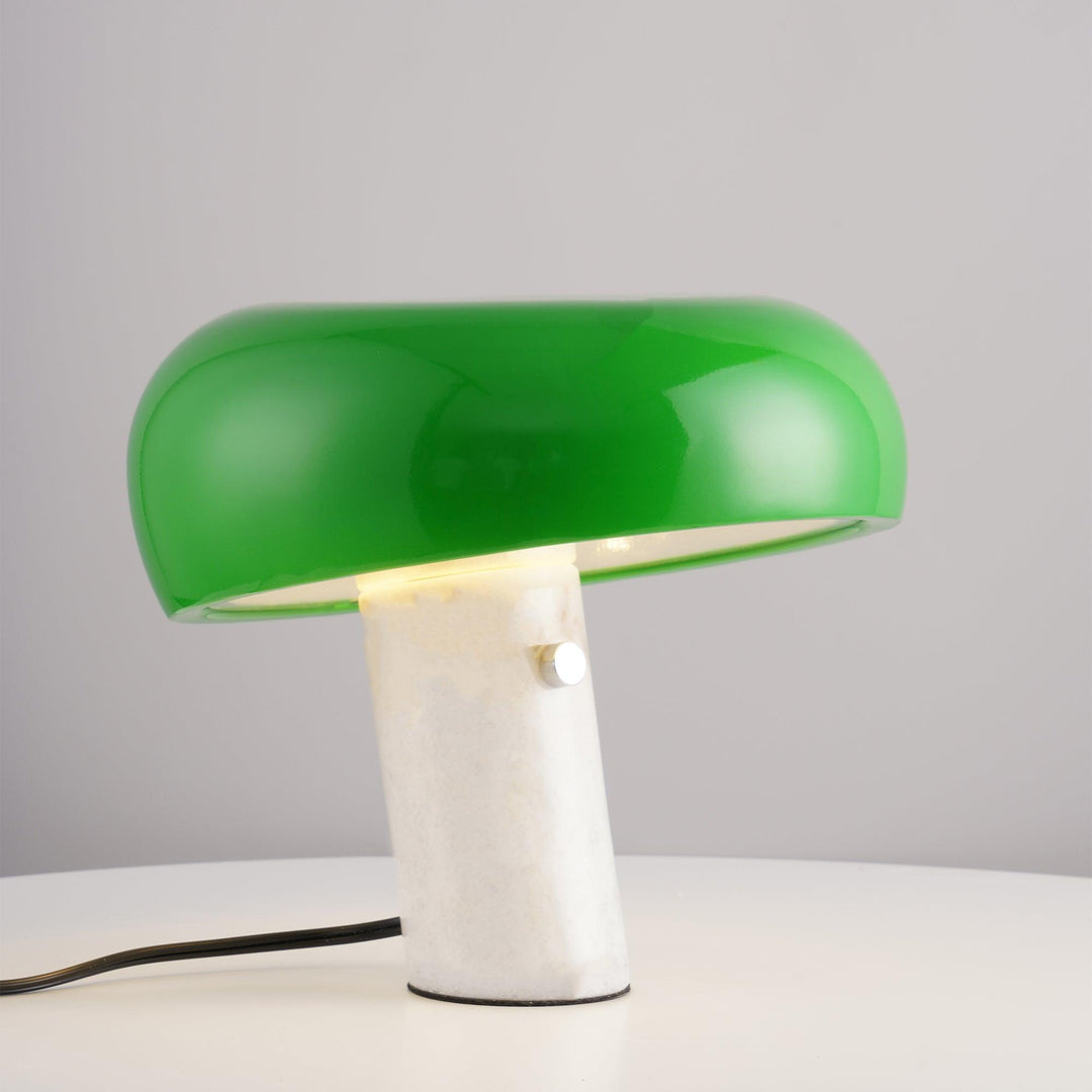 Marmurowa lampa dekoracyjna stołowa