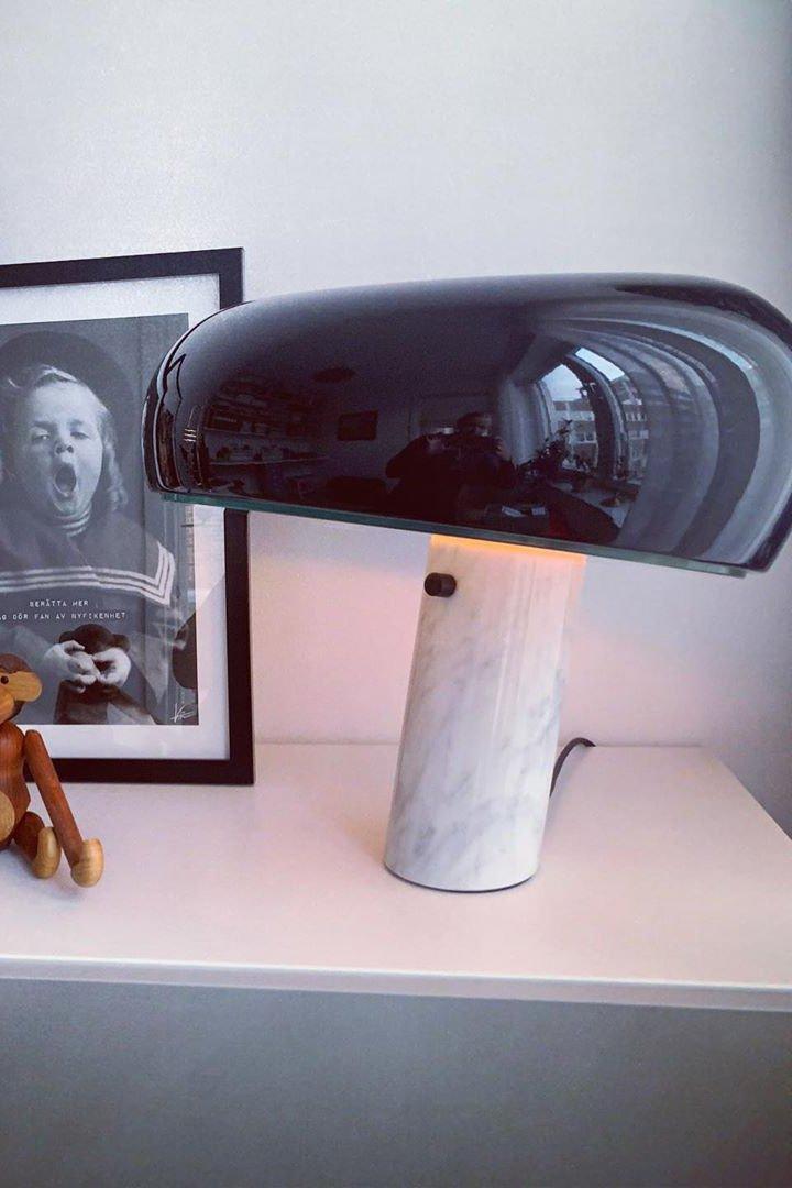 Marmurowa lampa dekoracyjna stołowa