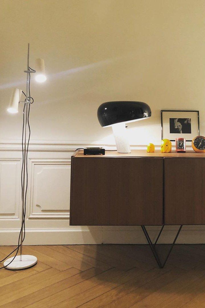 Marmurowa lampa dekoracyjna stołowa
