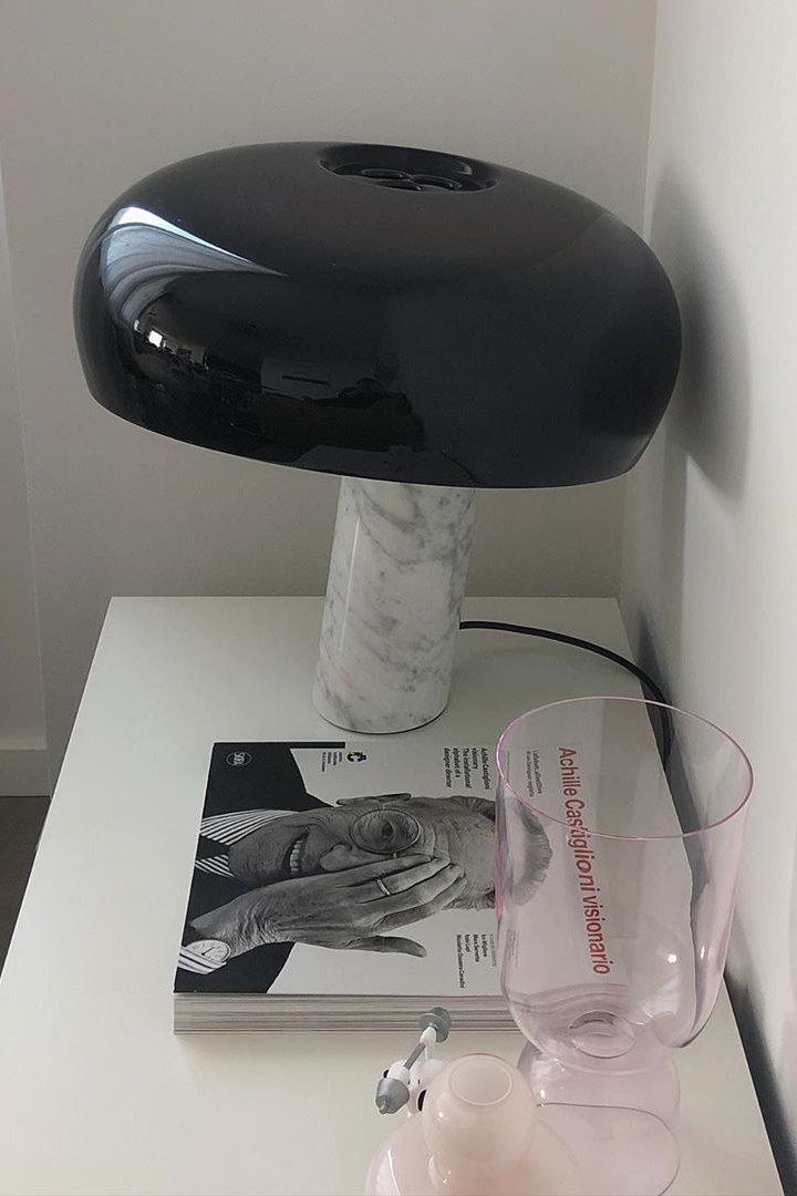Marmurowa lampa dekoracyjna stołowa