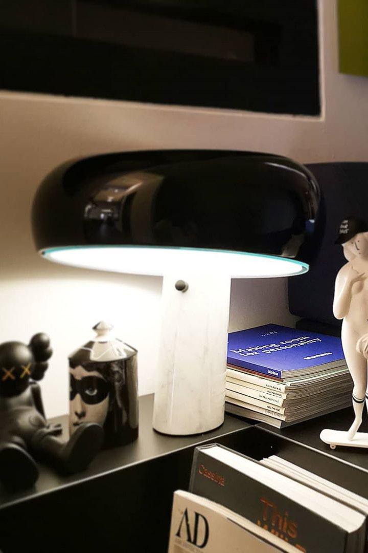 Marmurowa lampa dekoracyjna stołowa