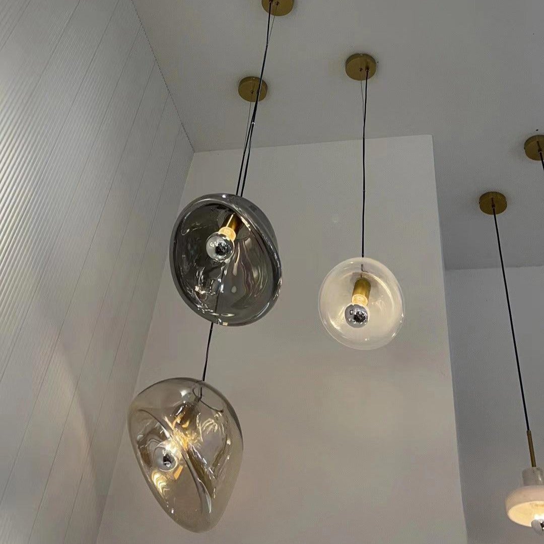 Wisząca Lampa w Kształcie Kropli Wody