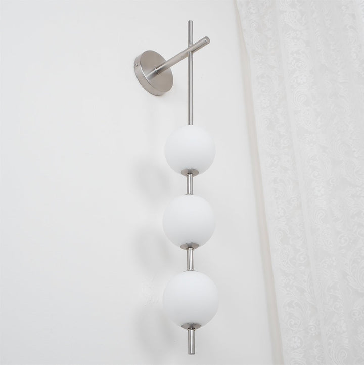 Pionowa Lampa Ścienna z Szklanym Kule