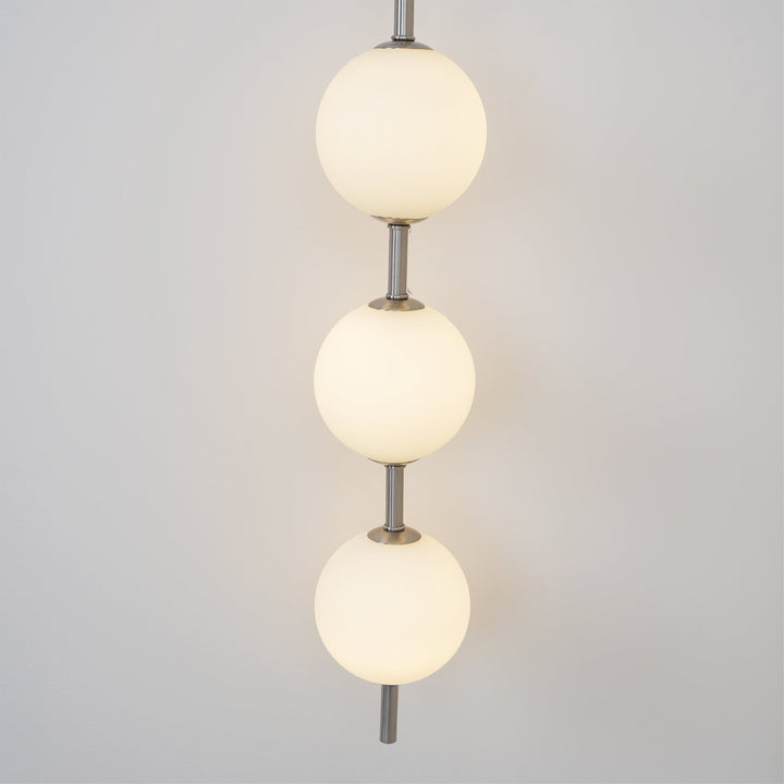 Pionowa Lampa Ścienna z Szklanym Kule