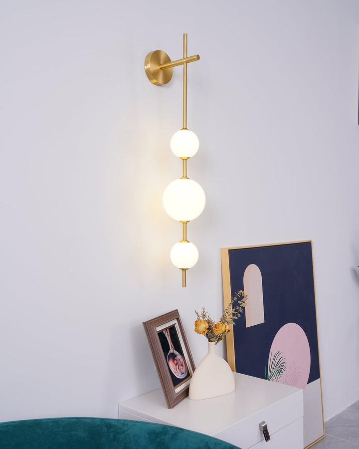 Pionowa Lampa Ścienna z Szklanym Kule