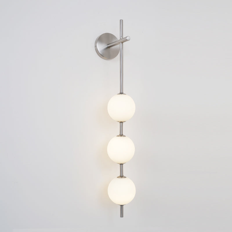 Pionowa Lampa Ścienna z Szklanym Kule
