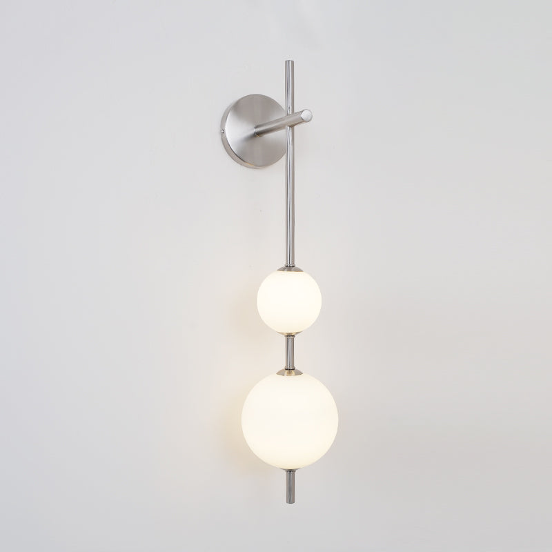 Pionowa Lampa Ścienna z Szklanym Kule
