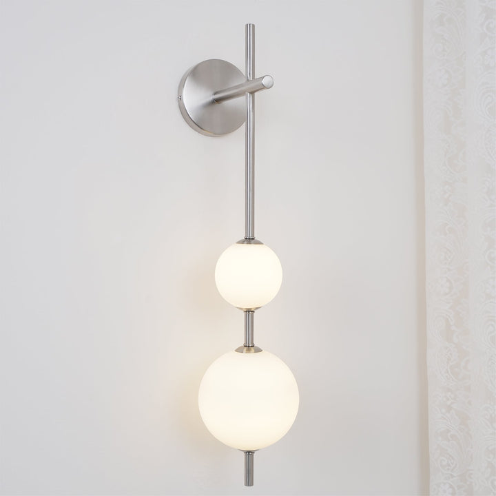 Pionowa Lampa Ścienna z Szklanym Kule
