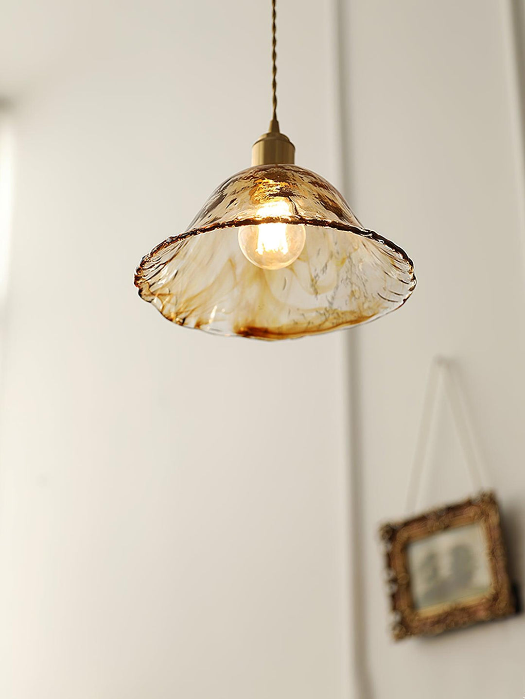 Vintage brązowa szklana lampa wisząca