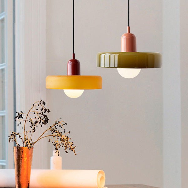 Lampa wisząca Bauhaus z kolorowego szkła
