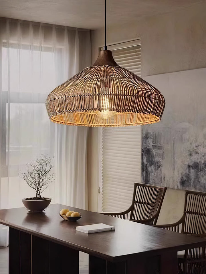 Lampa wisząca z rattanu