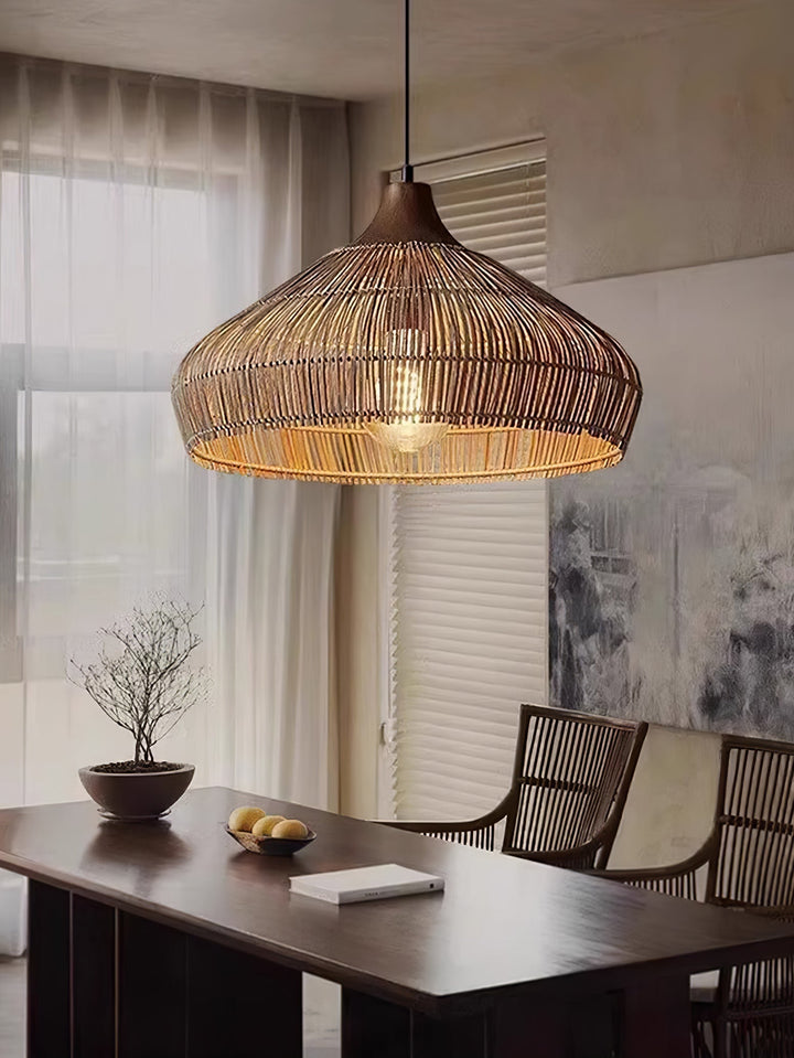 Lampa wisząca z rattanu