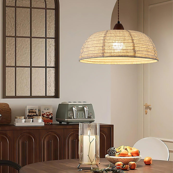 Lampa wisząca z drewna i tkaniny