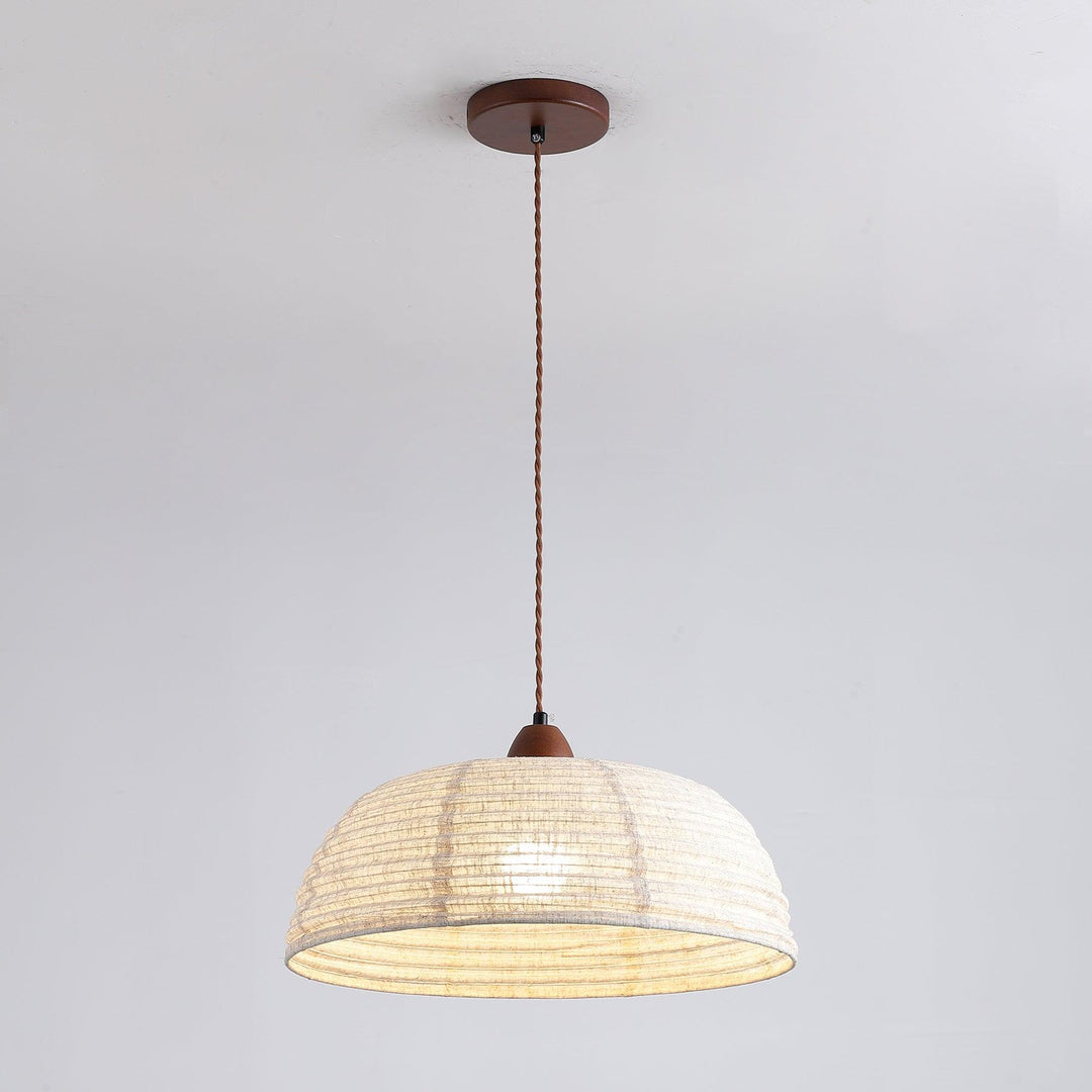 Lampa wisząca z drewna i tkaniny