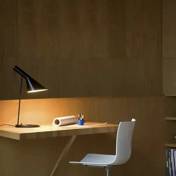Lampa LED w Stylu Nowoczesnym i Minimalistycznym