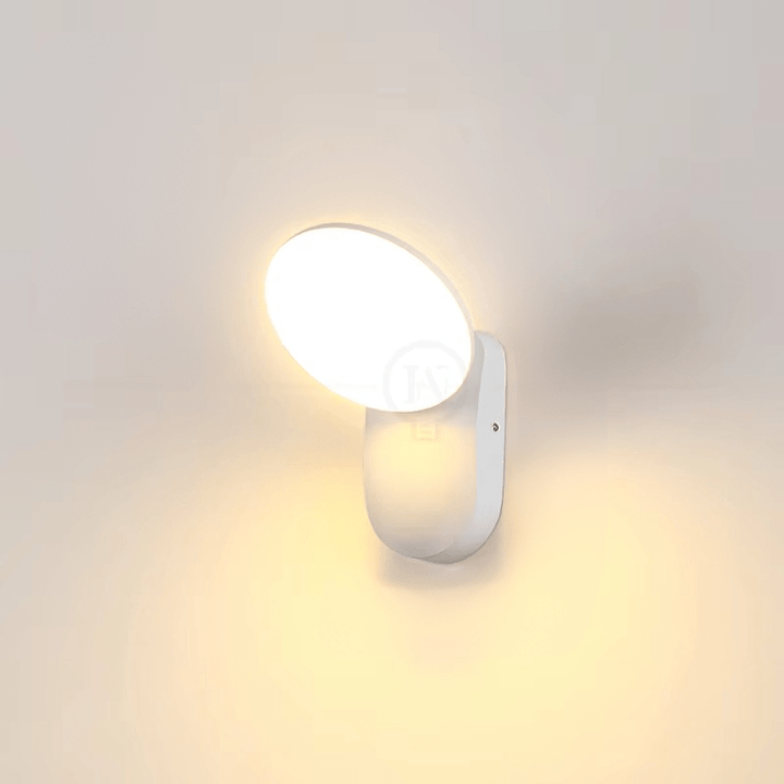 Lampa ścienna LED z czujnikiem ruchu