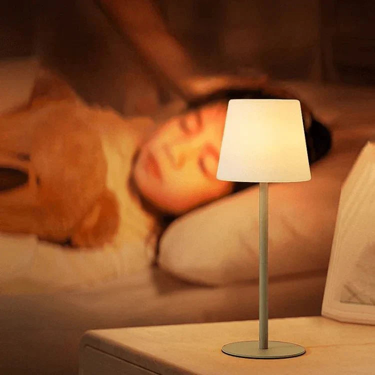 Nowoczesna bezprzewodowa lampa stołowa LED