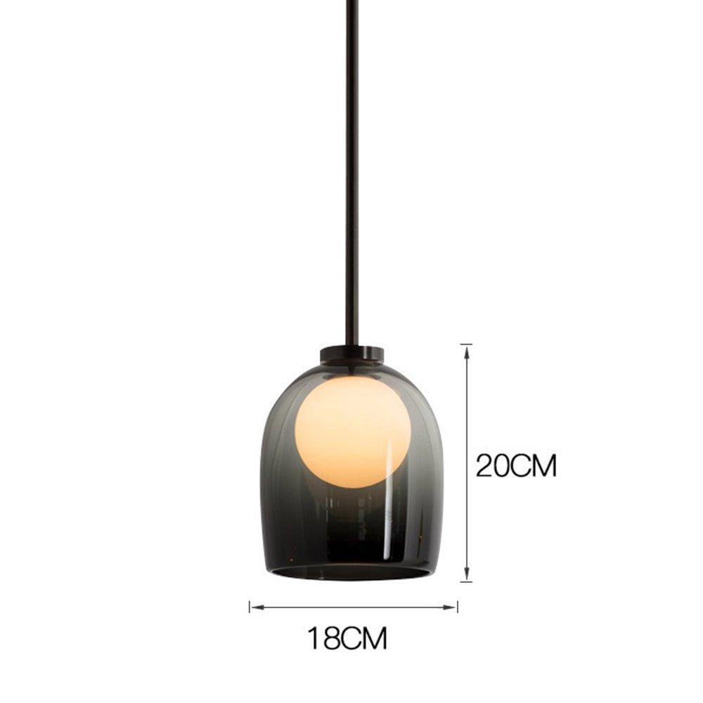 Nowoczesna lampa wisząca z szklanym kloszem