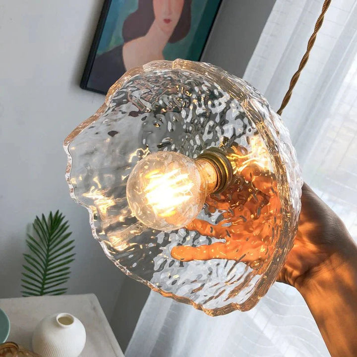 Nieregularna lampa wisząca z mosiężnego szkła
