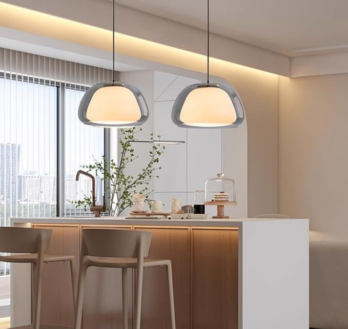 Nowoczesna lampa wisząca ze szkła mlecznego