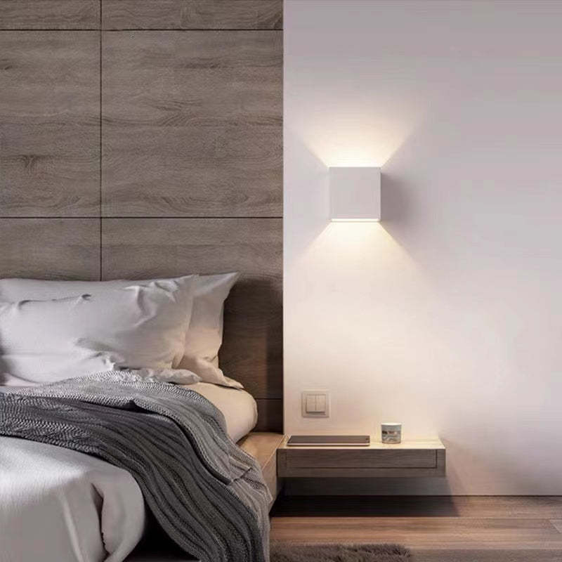 Nowoczesna Aluminiowa Wodoodporna Lampa LED na Ścianę do Użytku Wewnętrznego i Zewnętrznego