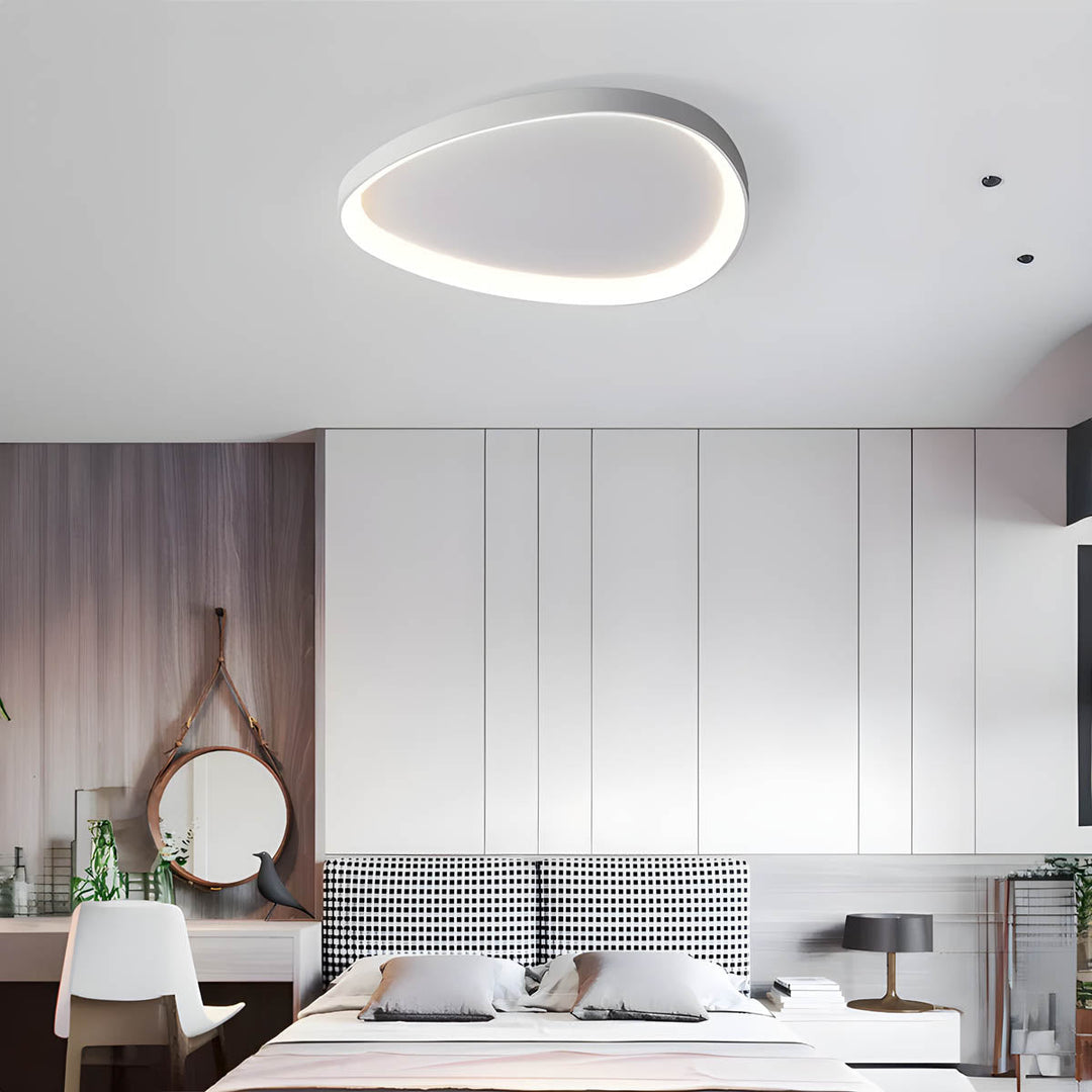 Lampa sufitowa w kolorze taupe