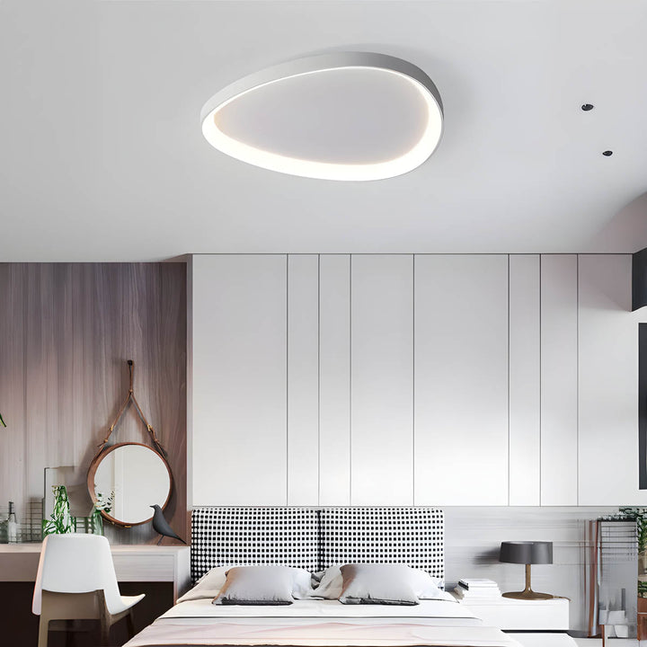 Lampa sufitowa w kolorze taupe