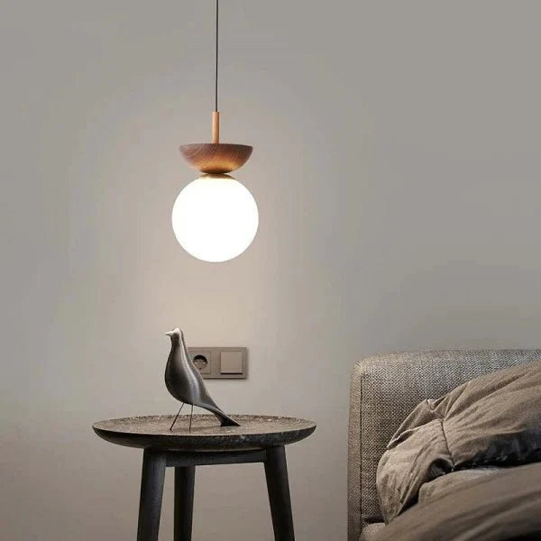 Skandynawska lampa wisząca z pół drewna