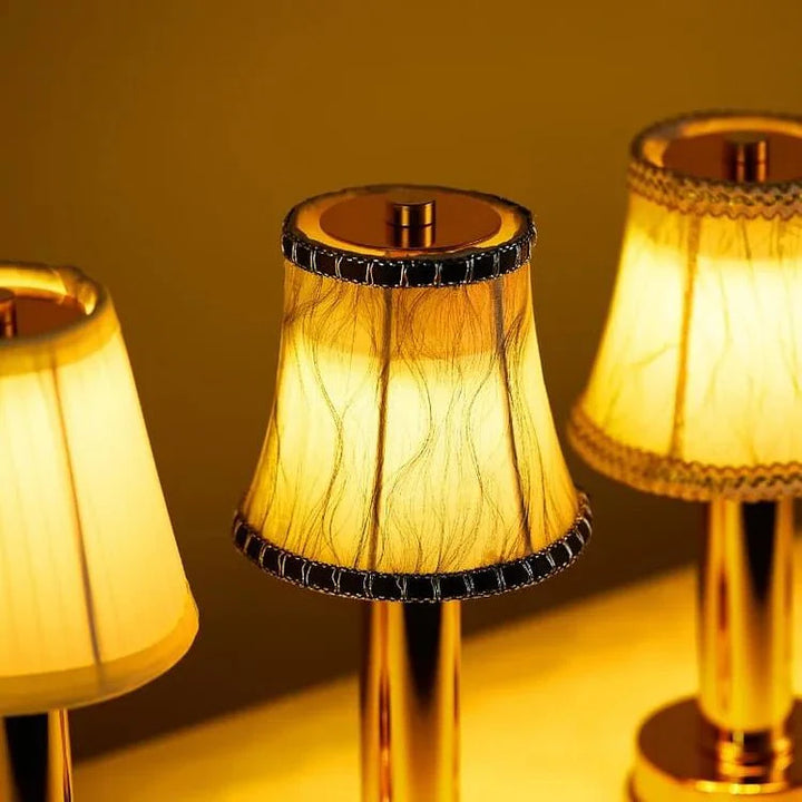 LED bezprzewodowa metalowa lampa stołowa